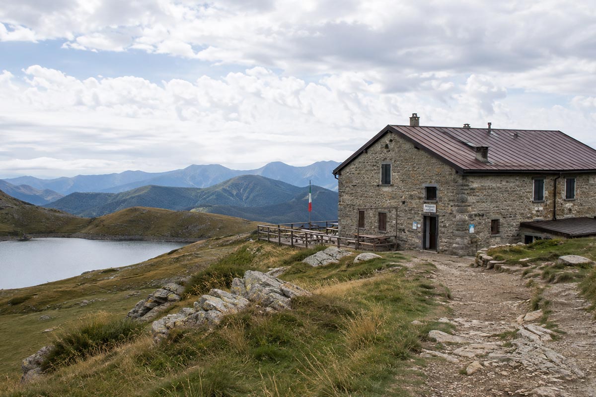 From Cavone to Lake Scaffaiolo