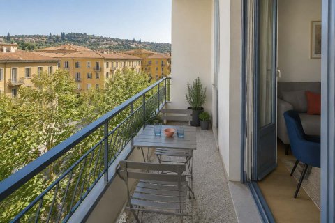 Bright Urban Apartment