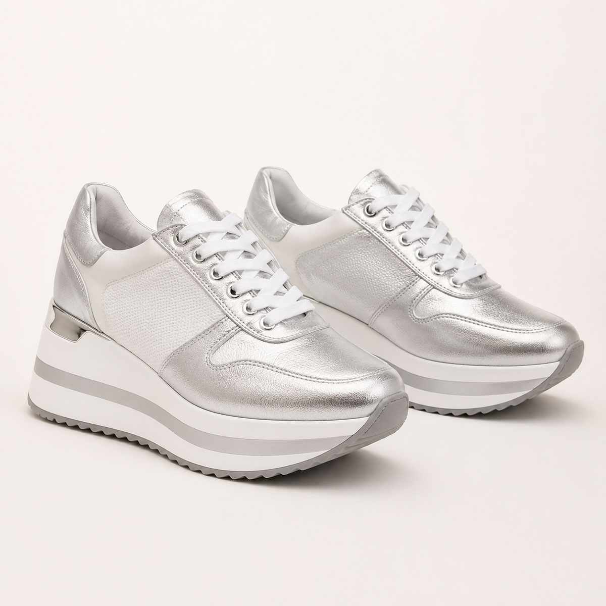 Urban Beige Sneakers